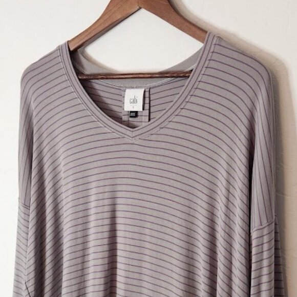 CAbi Women's Long Sleeve Blouse Size Small - Picture 2 of 7